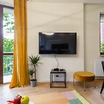 Lägenhet Golden Hour, 2 Bedroom, With Underground Parking