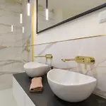 Golden Hour, 2 Bedroom, With Underground Parking Apartamento