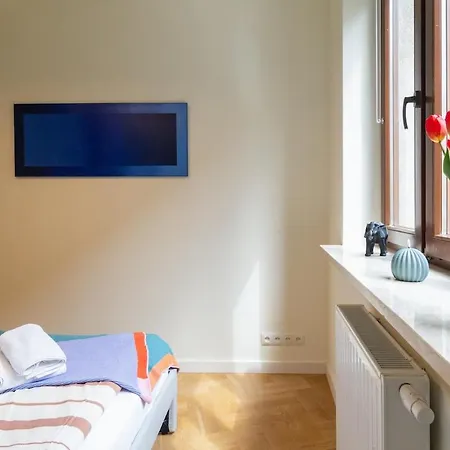 Golden Hour, 2 Bedroom, With Underground Parking Apartamento *